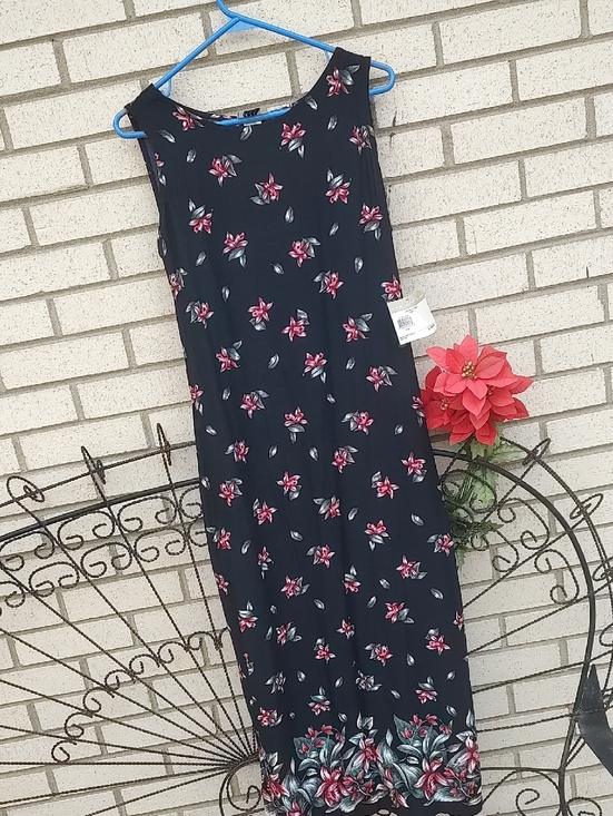 Teddi Dresses & Skirts - Flower Dress